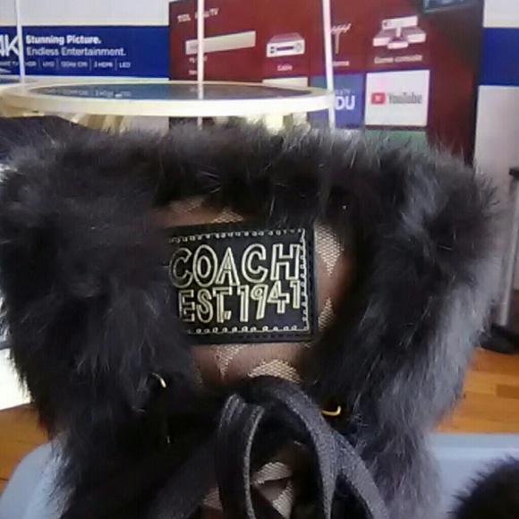 Boots - Picture 4 of 4